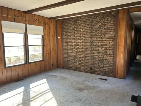 33 Lamprey River Park Newmarket NH 03857