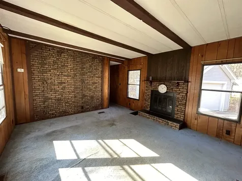 33 Lamprey River Park Newmarket NH 03857