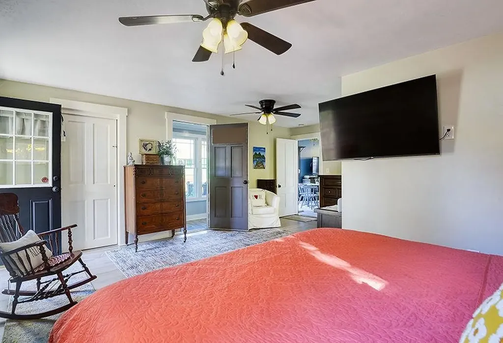 59 Rowe Avenue Keene NH 03431