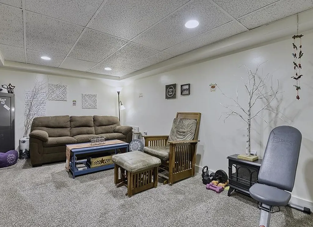 59 Rowe Avenue Keene NH 03431