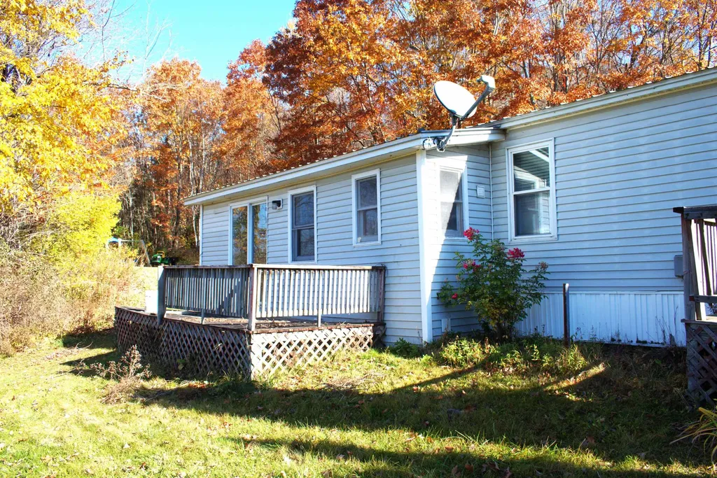 2946 Spaulding Road St. Johnsbury VT 05819