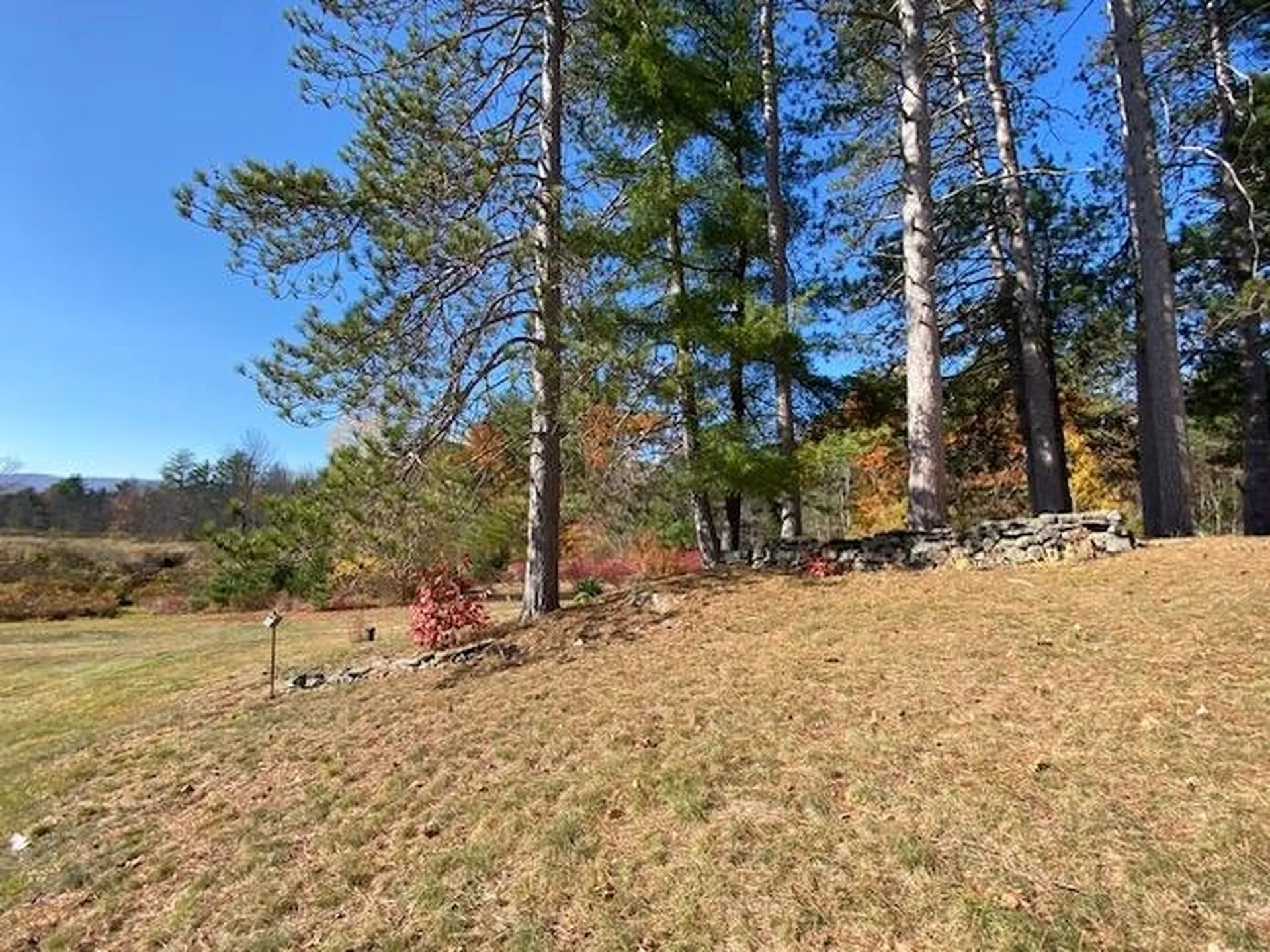 44 Pleasant View Road Bradford NH 03221