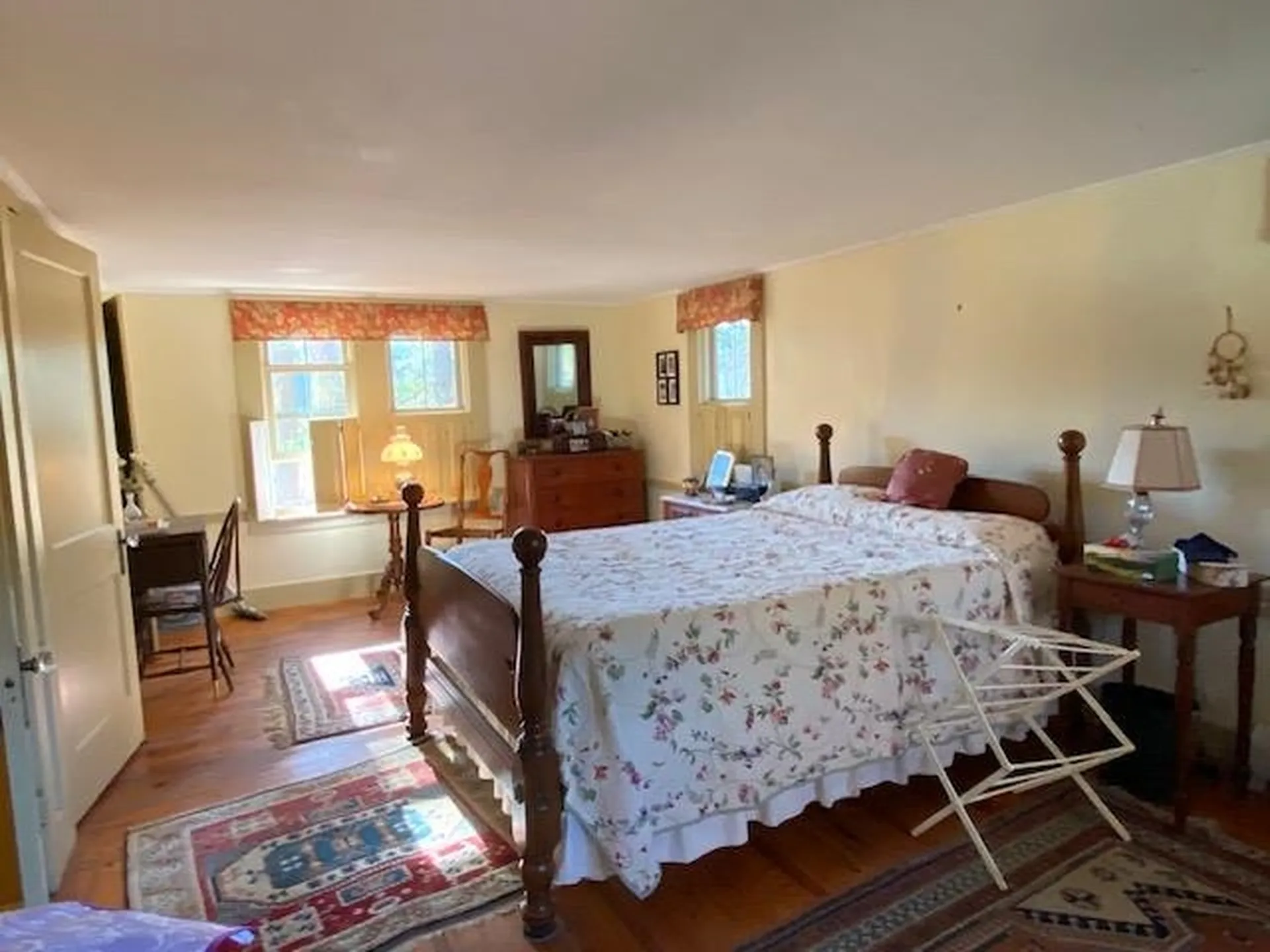 44 Pleasant View Road Bradford NH 03221