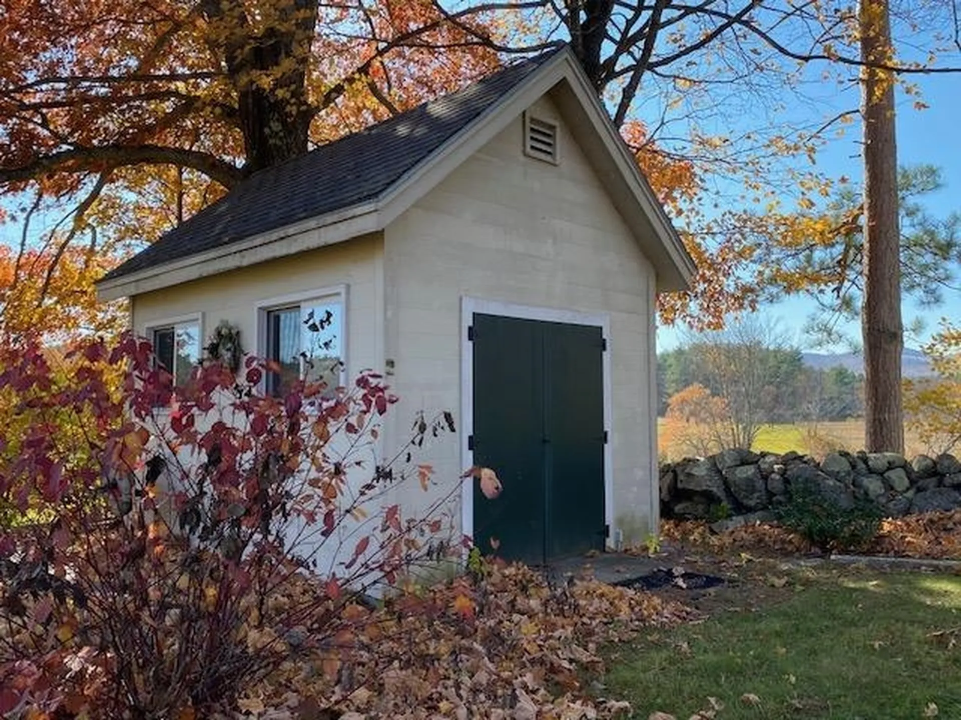 44 Pleasant View Road Bradford NH 03221