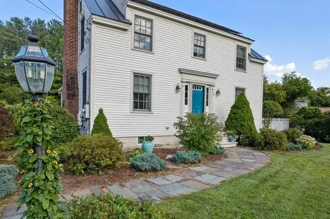 16 Pomfret Road Woodstock VT 05091