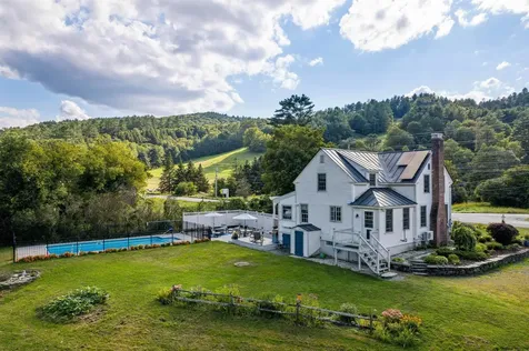 16 Pomfret Road Woodstock VT 05091