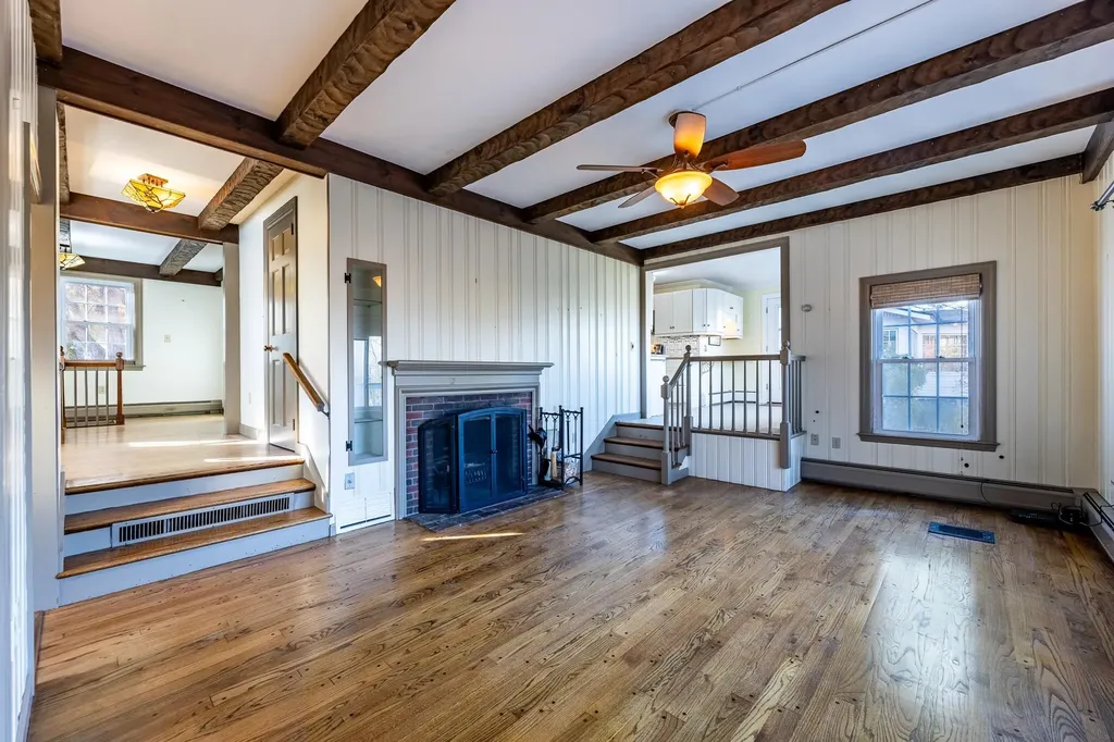 385 Academy Road Thetford VT 05074