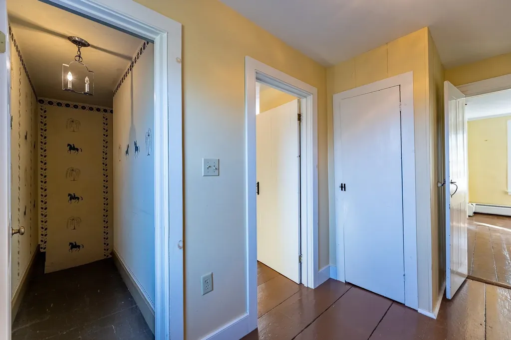 385 Academy Road Thetford VT 05074