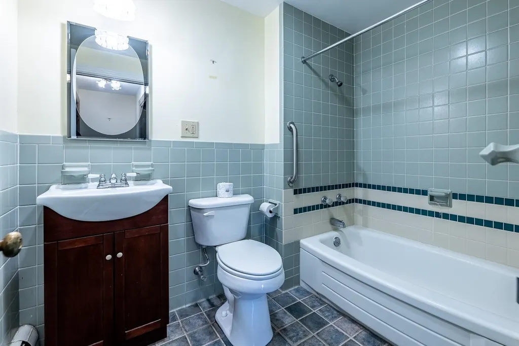 385 Academy Road Thetford VT 05074