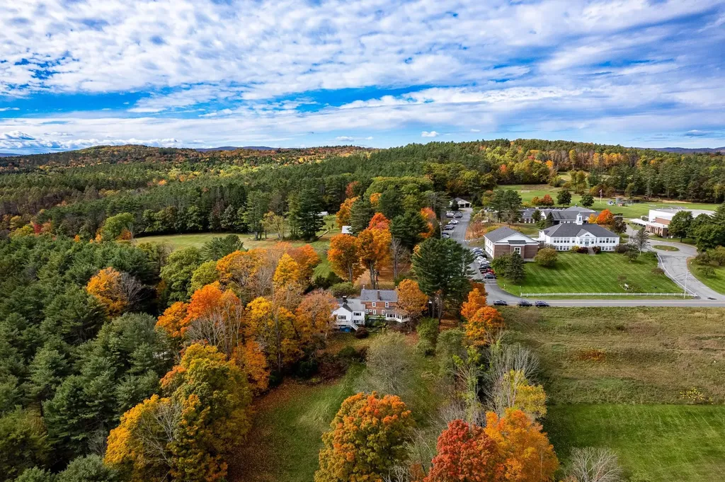 385 Academy Road Thetford VT 05074