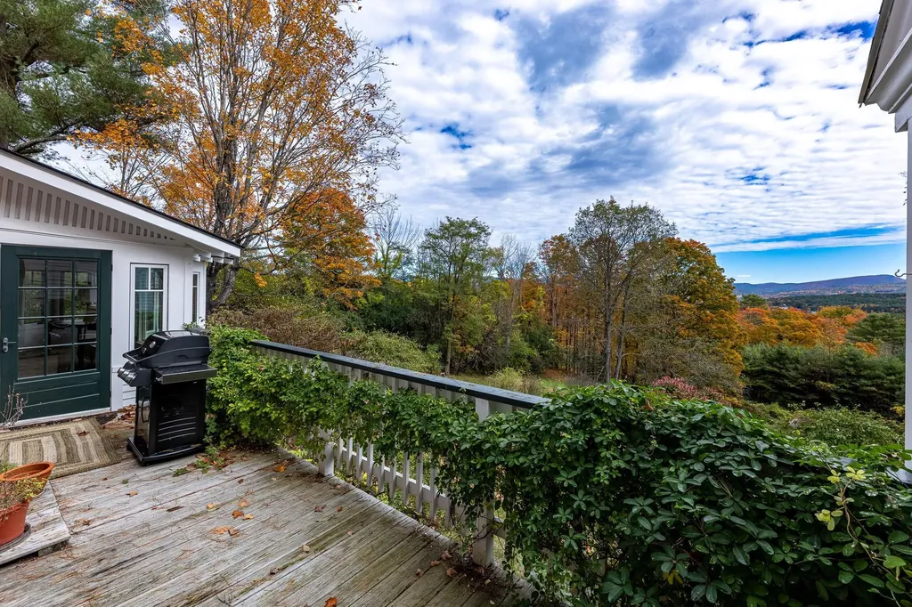 385 Academy Road Thetford VT 05074