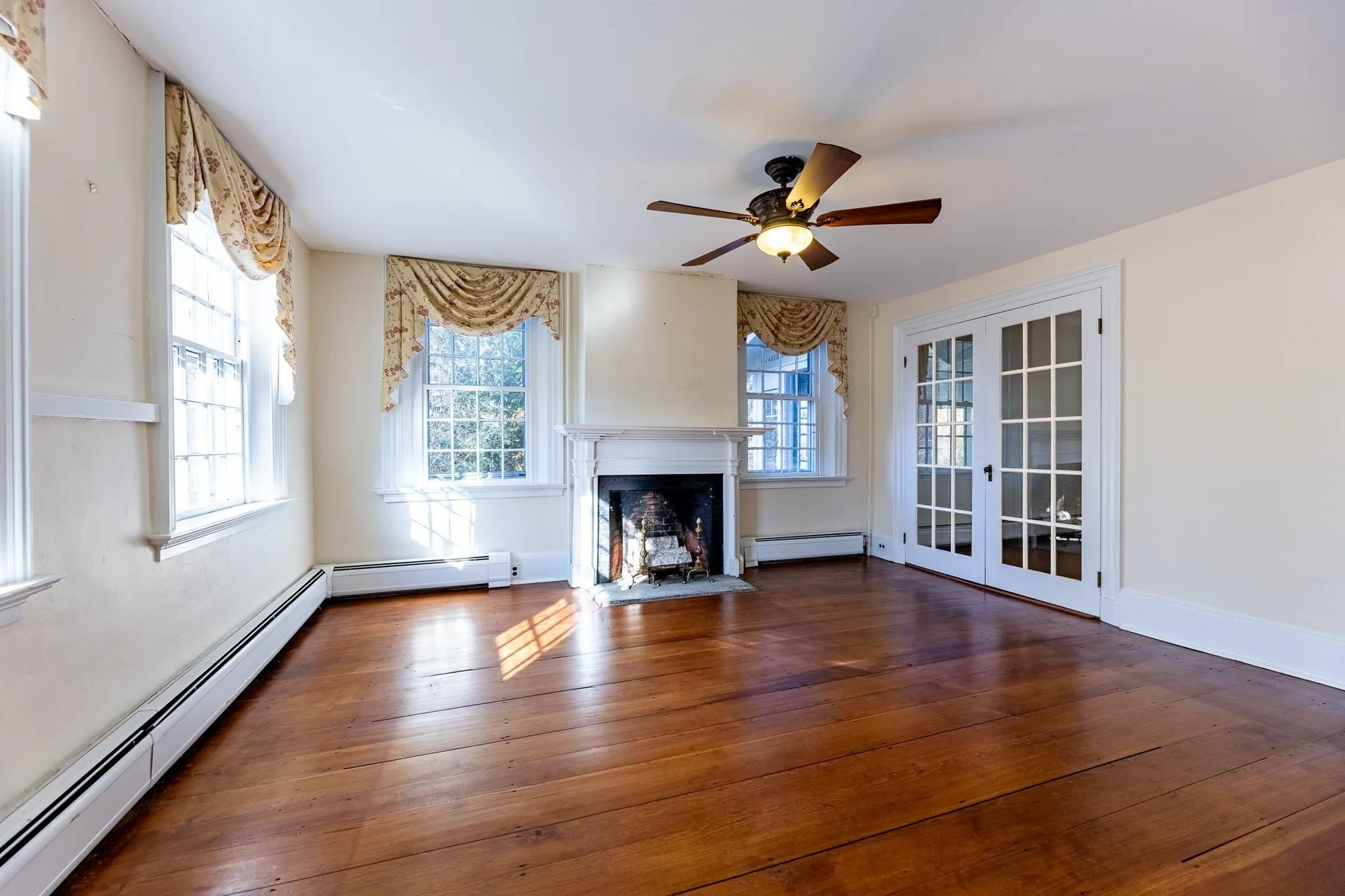 385 Academy Road Thetford VT 05074