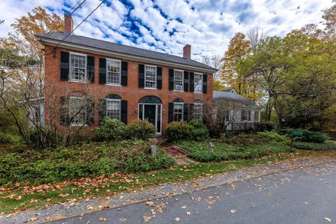 385 Academy Road Thetford VT 05074