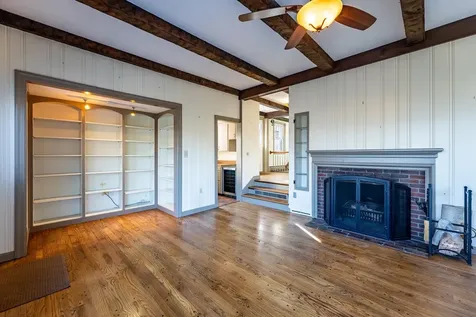 385 Academy Road Thetford VT 05074