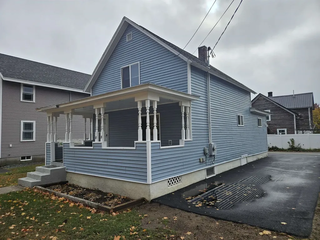 15 Coolidge Street Lincoln NH 03251