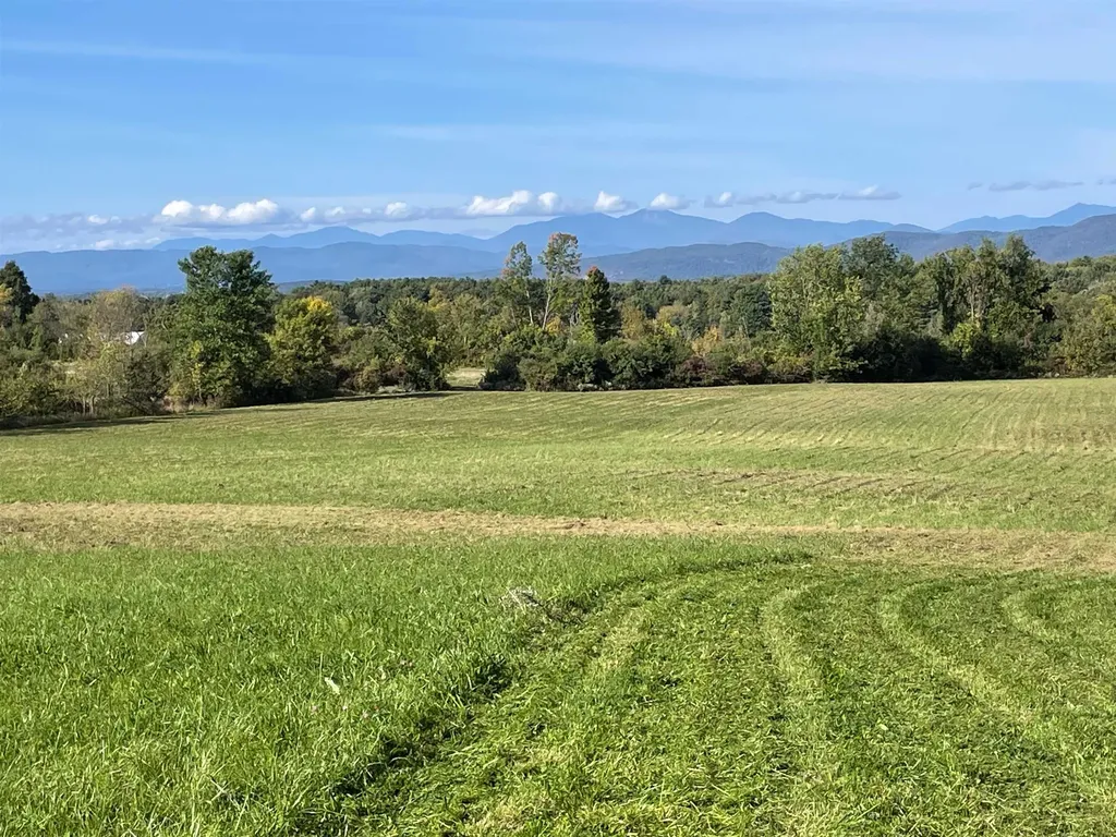 261 Four Winds Road Ferrisburgh VT 05456