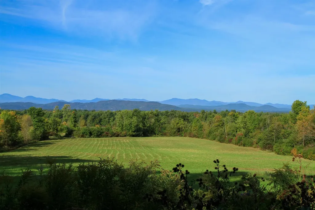 261 Four Winds Road Ferrisburgh VT 05456