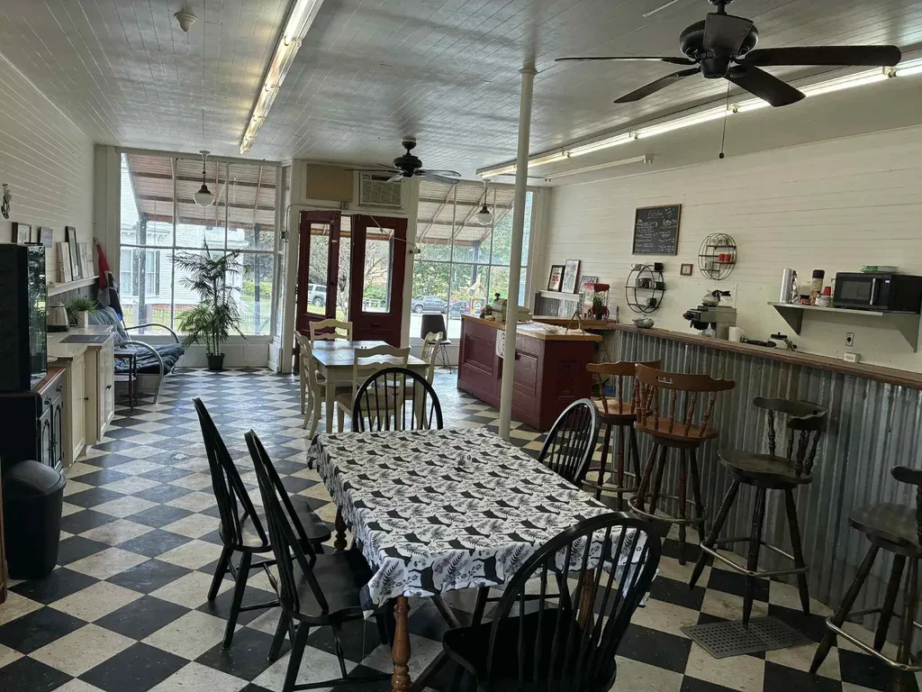 18 Main Street Gilsum NH 03448