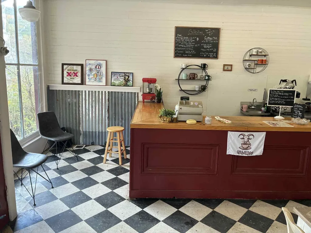 18 Main Street Gilsum NH 03448