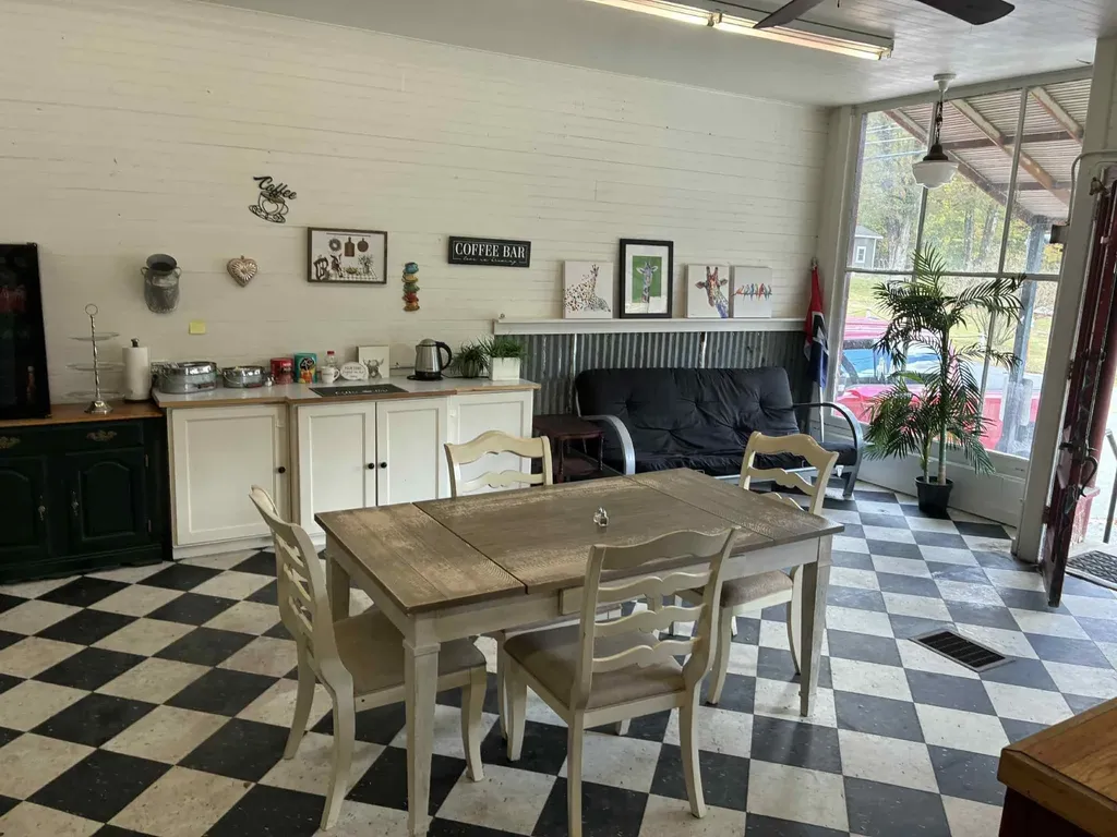 18 Main Street Gilsum NH 03448