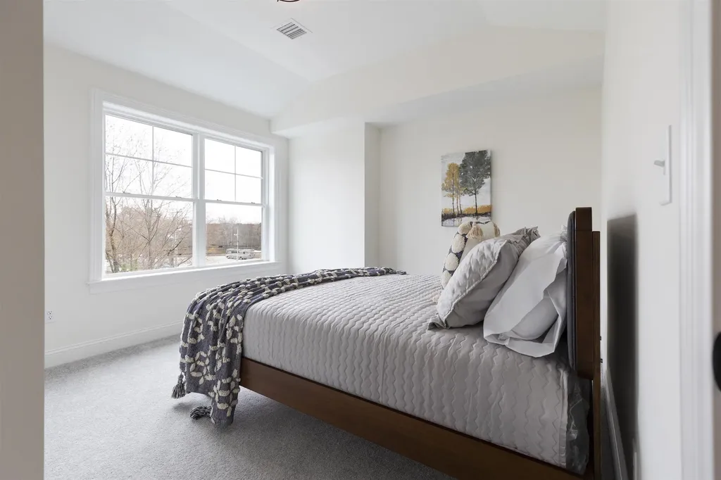 33 Juniper Lane Portsmouth NH 03801