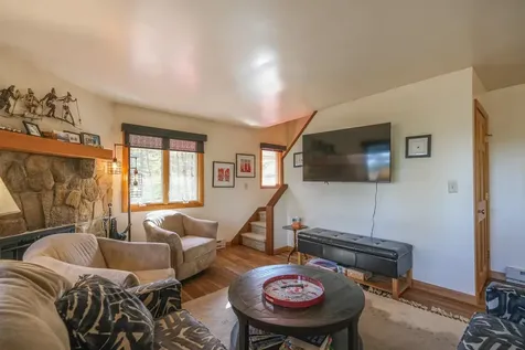 109 Upper Loop Ludlow VT 05149