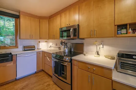 109 Upper Loop Ludlow VT 05149