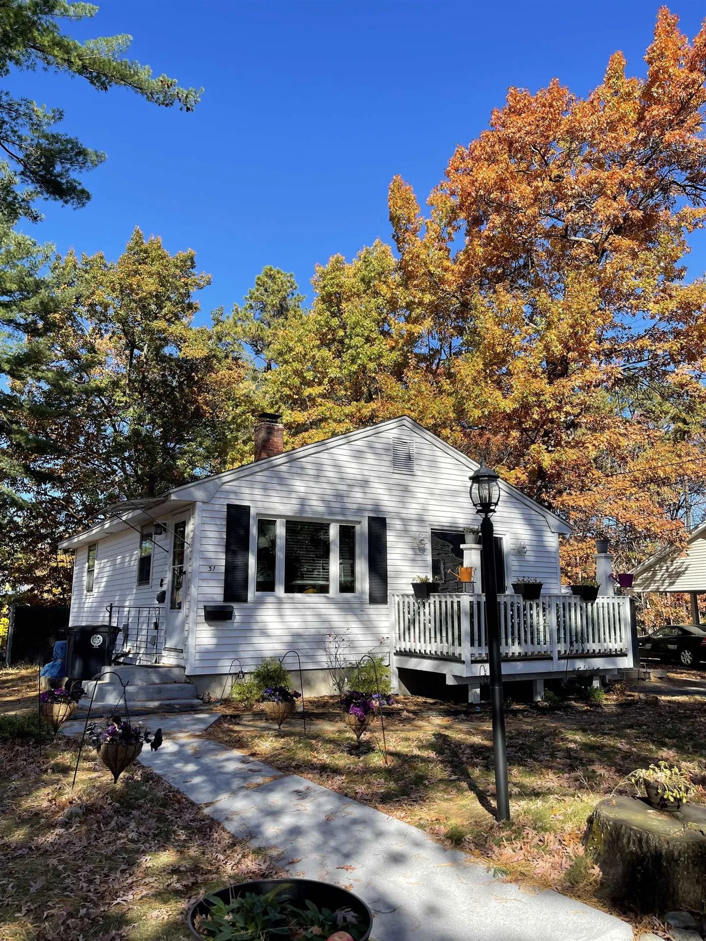 31 Perry Avenue Nashua NH 03060