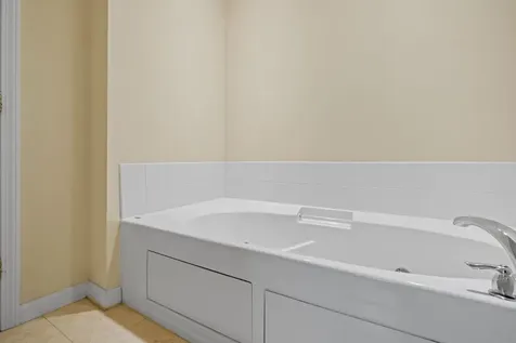 110 Woodland Loop Lincoln NH 03251