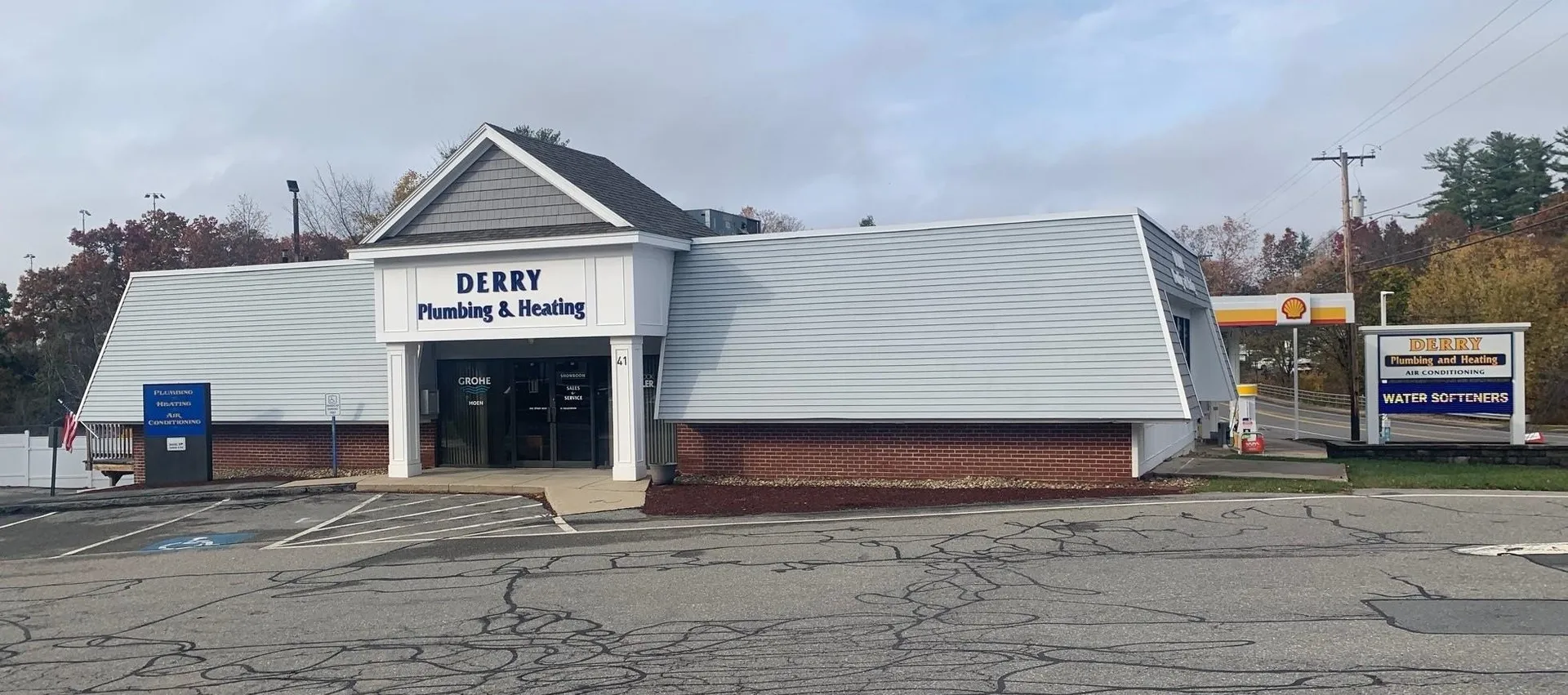 41 Birch Street Derry NH 03038