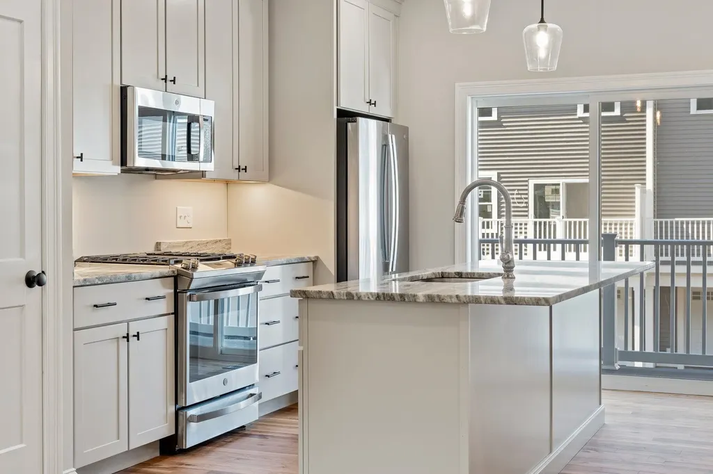 13 Juniper Lane Portsmouth NH 03801