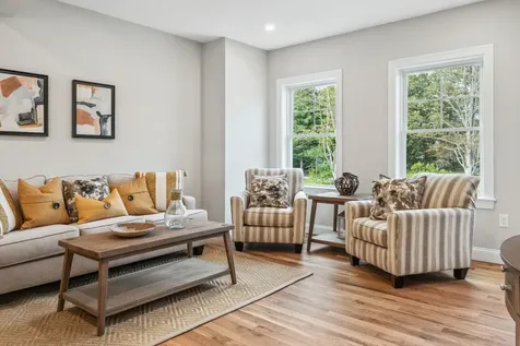13 Juniper Lane Portsmouth NH 03801