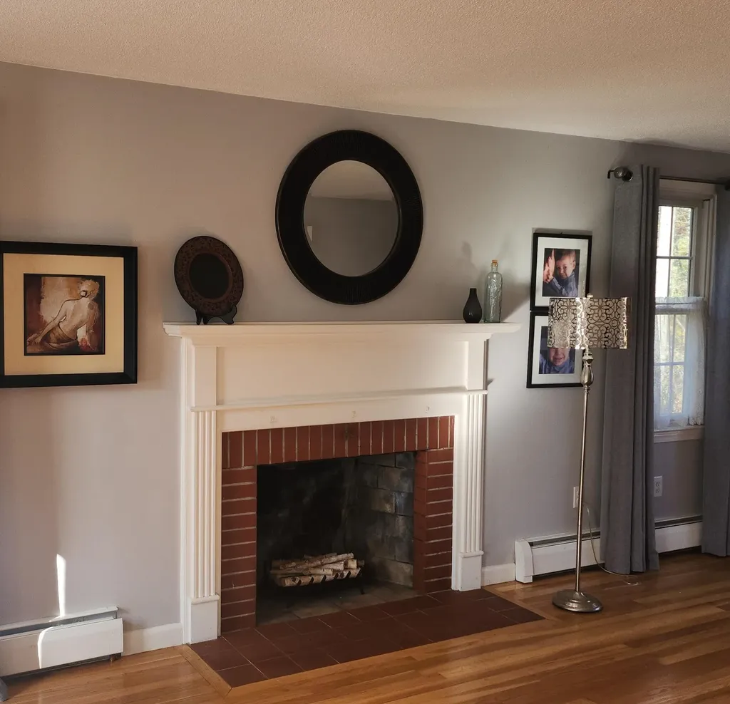 8 Deacon Road Bedford NH 03110