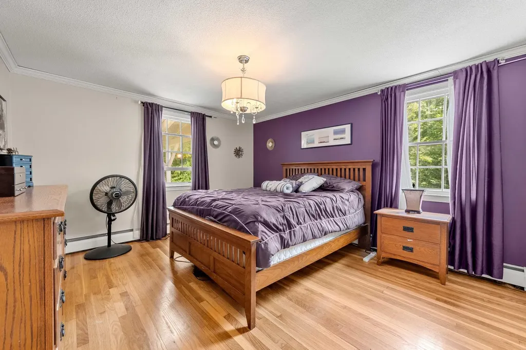 8 Deacon Road Bedford NH 03110