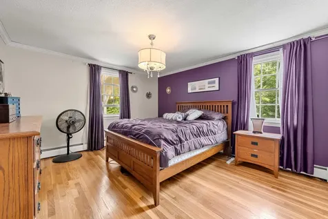 8 Deacon Road Bedford NH 03110