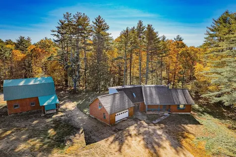 129 Mcdaniel Shore Drive Barrington NH 03825