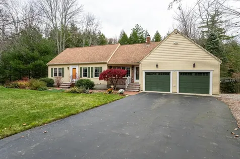 26 Tanager Road Goffstown NH 03045