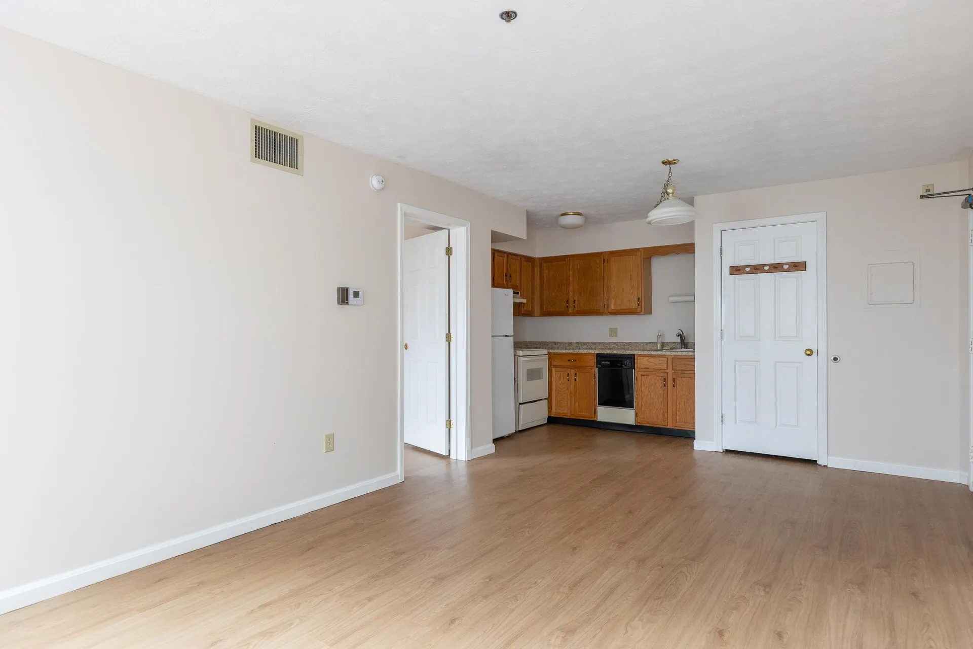 10 Kellogg Road Essex VT 05452