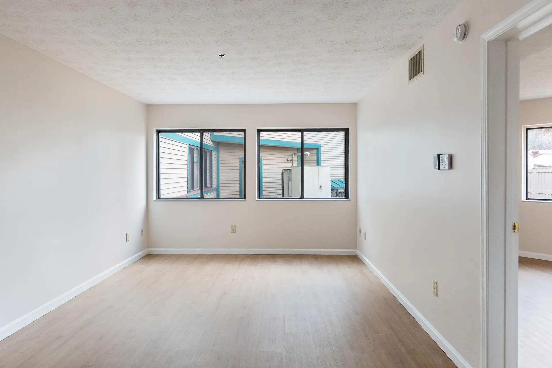 10 Kellogg Road Essex VT 05452