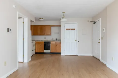 10 Kellogg Road Essex VT 05452