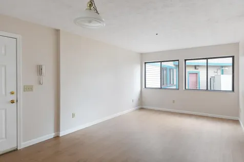 10 Kellogg Road Essex VT 05452