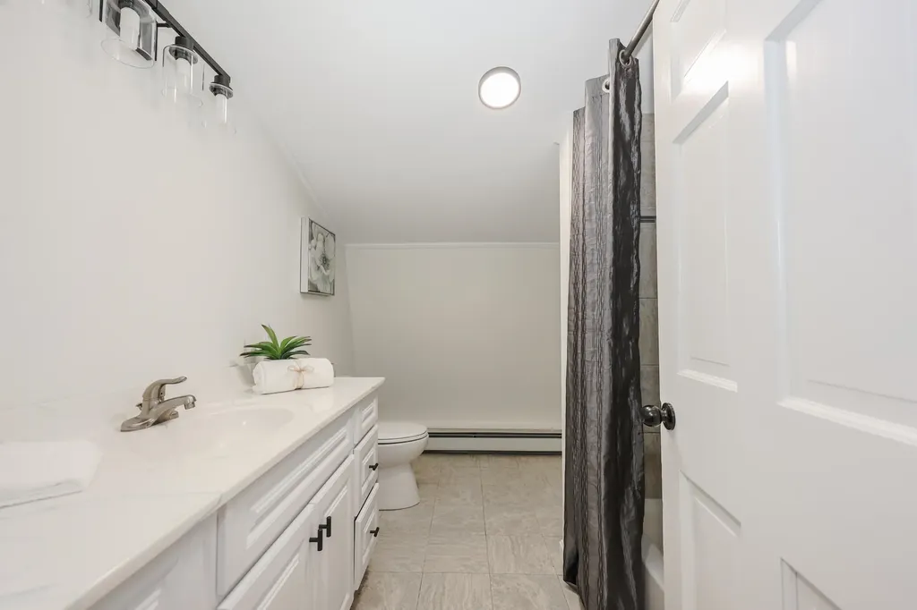 261 Hedding Road Epping NH 03042