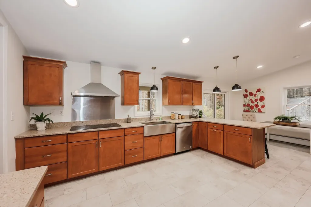 261 Hedding Road Epping NH 03042