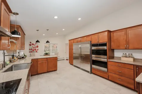 261 Hedding Road Epping NH 03042