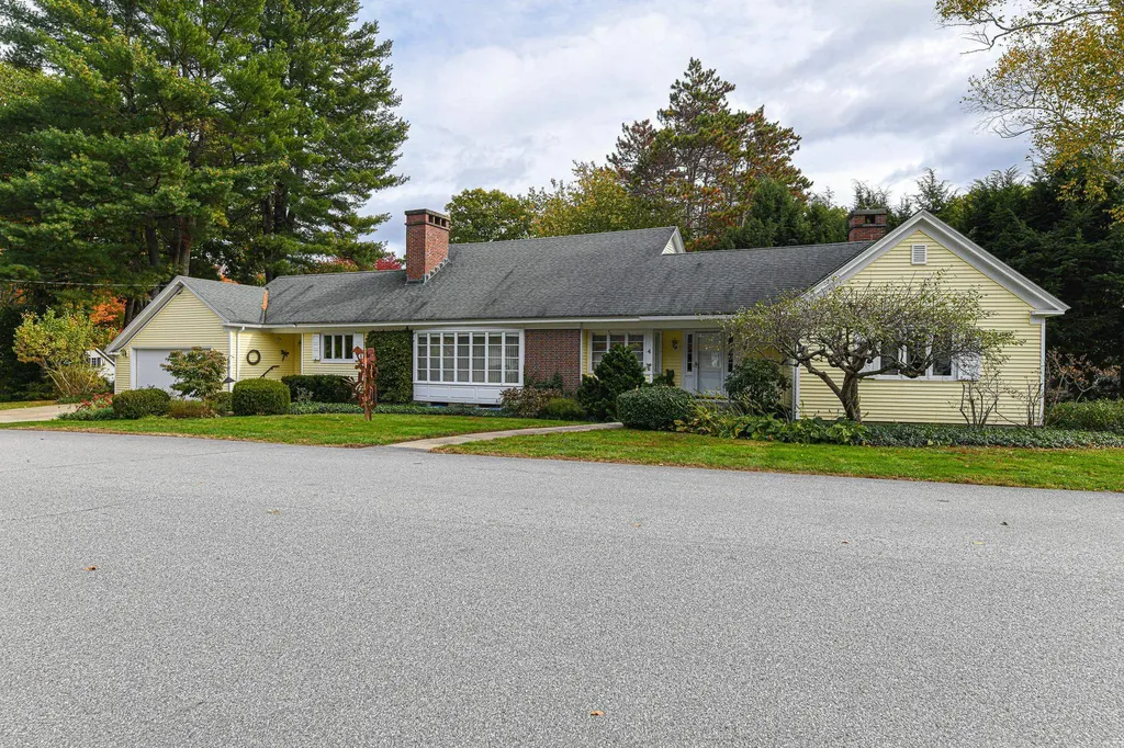 4 Bayberry Lane Exeter NH 03833