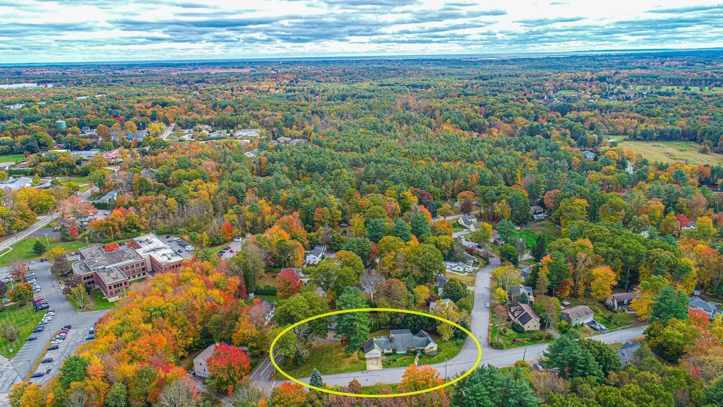 4 Bayberry Lane Exeter NH 03833