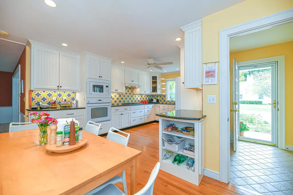 4 Bayberry Lane Exeter NH 03833