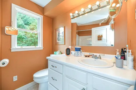 4 Bayberry Lane Exeter NH 03833