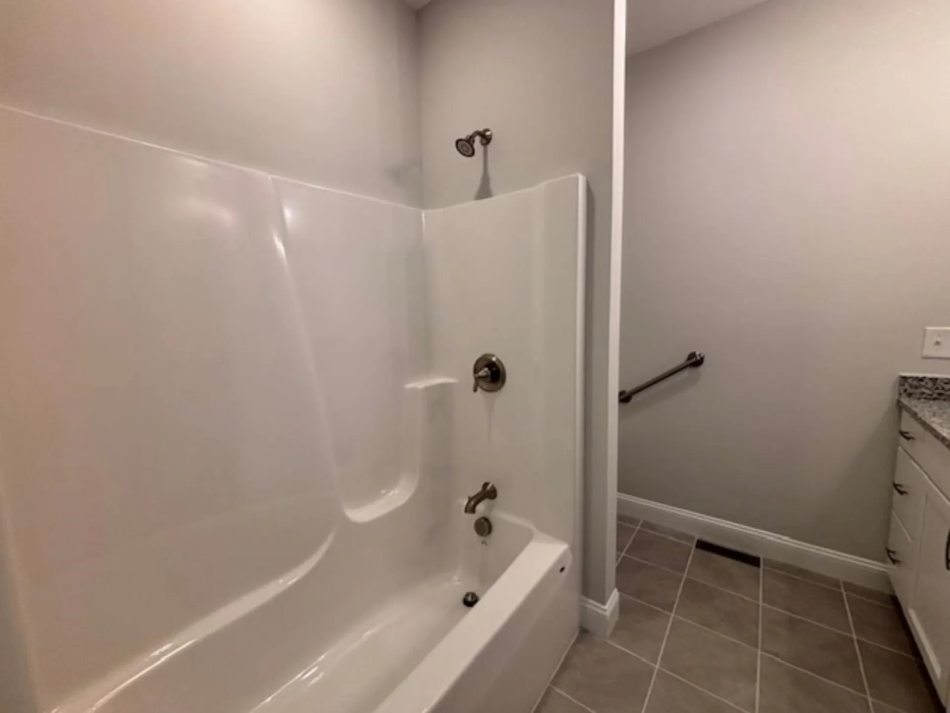 6 Megans Way Epping NH 03042