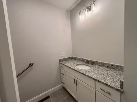 6 Megans Way Epping NH 03042